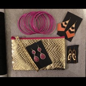 BUNDLE!✨ Pink & Gold jEWELRY & MAKEUP BAG